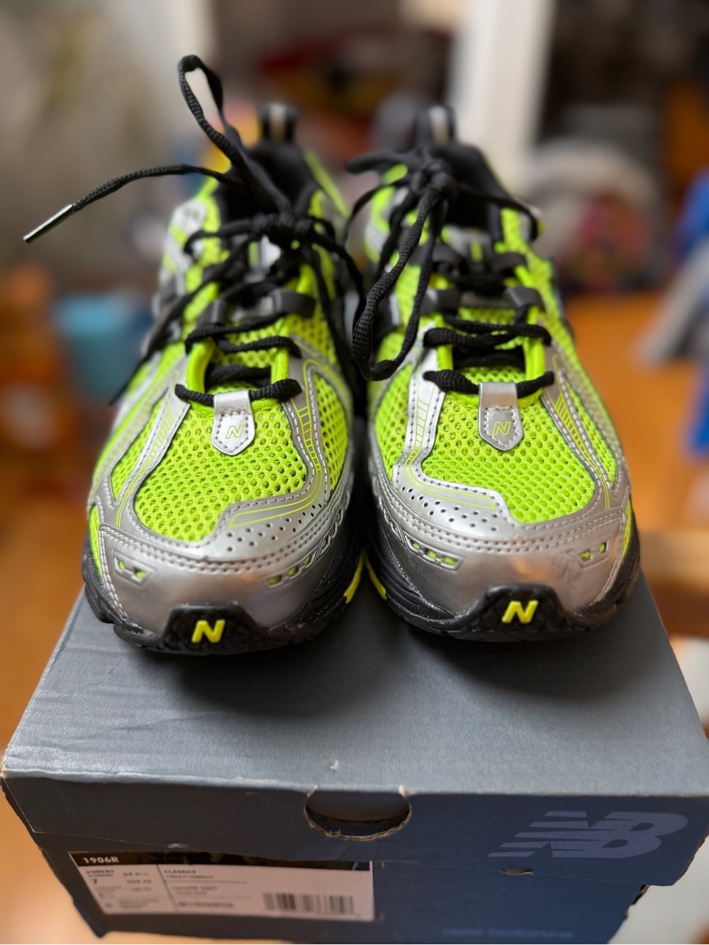 New Balance 1906R yellow grey size 7 - Picture 4 of 5
